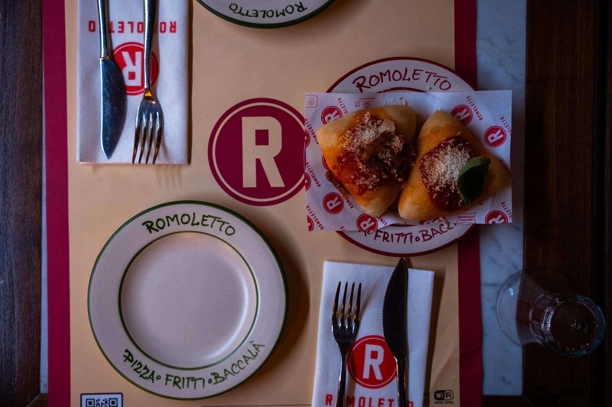 Primi Piatti - Cacio e pepe